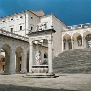 Italië, Lazio Regio, Frosinone Provincie, Cassino, Monte Cassino Abdij, hoofdtrap en put