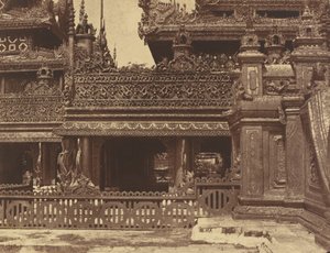 Amerapoora: Een ander deel van het balkon van Kyoung nr. 86 door Linnaeus Tripe