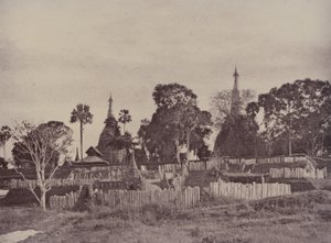 Rangoon: Noordelijke ingang van de Shwe Dagon Pagoda