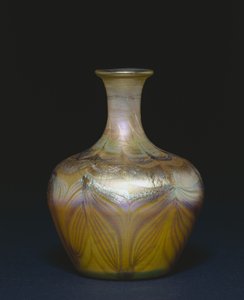 Vaas, circa 1894 door Louis Comfort Tiffany