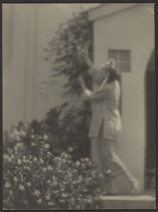 [Danser buiten] door Louis Fleckenstein