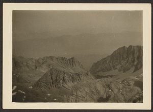 [Lone Pine Canyon] door Louis Fleckenstein