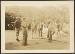 [Mannen op de boerderij].