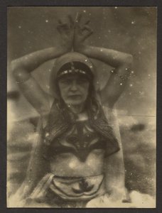 [Nautch Girl].
