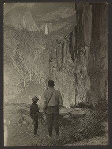Nevada watervallen vanaf Ledge Trail, Yosemite door Louis Fleckenstein