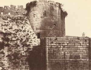 Kalaat-El Hosn, tweede omheining, buiten, middag door Louis de Clercq