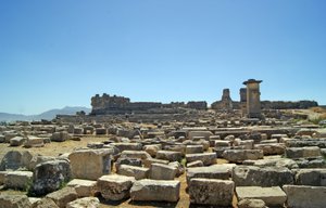 Uitzicht op de opgravingen vanaf de Agora, Xanthos, Turkije