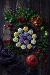 Herfst-mooncakes met granaatappels