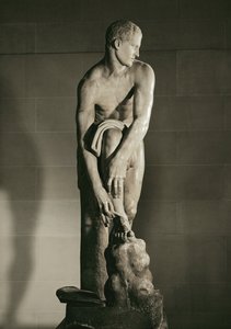 Hermes bindt zijn sandaal ... door Lysippos (after)