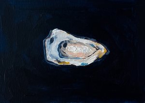Een enkele verse oester door Madison Phipps