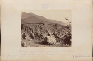 Gedetailleerde studie van de insnijding in de Red Gate glaciale formatie met de grillige blokken