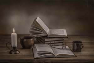 Boeken bij kaarslicht door Margareth Perfoncio