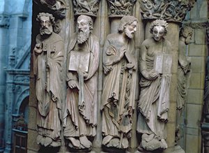 Detail van de Portico de la Gloria met de apostelen