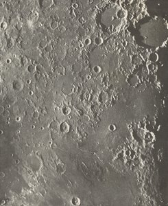 Lunaire fotografie Albategnius - Triesnecker - Manilius door Maurice Loewy