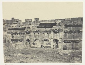 Baalbeck, Interieur van de ommuring van de tempels van de Zon en Jupiter; Syrië door Maxime Du Camp