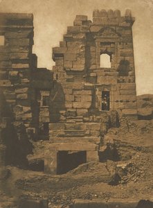 Zijgevel van het Gynaecium van Ramses-Meiamoun, Paleis van Medinet-Habou, Thebe door Maxime Du Camp