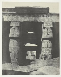 Karnak, Portiek van de Tempel van Khons; Thebe door Maxime Du Camp
