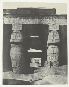 Karnak, Portiek van de Tempel van Khons, Thebe, 1849-51, gedrukt 1852 door Maxime Du Camp