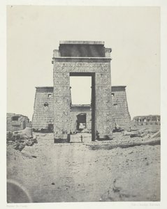 Karnak, Propylon van de tempel van Khons, Thebe, 1849-51, gedrukt 1852 door Maxime Du Camp
