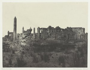 Paleis van Karnak, Algemeen uitzicht op de ruïnes, genomen in het noorden; Thebe door Maxime Du Camp