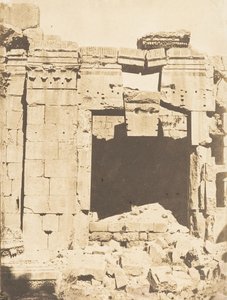 Porte du Tempel van Jupiter, in Baalbek Heliopolis door Maxime Du Camp