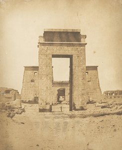 Propylon van de Tempel van Khons, in Karnak, Thebe, 1849-50