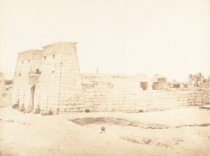 Algemeen Zicht op de Tempel van Khons, in Karnak, Thebe, 1849-50