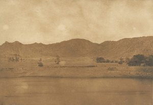 Vue prise du Nord-Est de Philae - Dorp Kolokina, 1849-50 door Maxime Du Camp