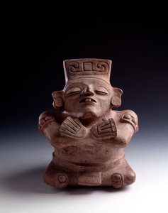 Precolumbiaanse kunst, Maya-beschaving, klassieke periode: antropomorfe kleivaas die een zittend personage uitbeeldt, benen en armen kruisen het gezicht omhoog door Mayan Mayan