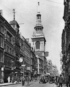 De torenspits van Bow Church, Londen door McLeish