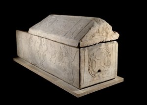 Merovingische kunst: sarcofaag van Charenton sur Cher, 7e eeuw door Merovingian