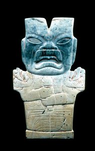 Antropomorfe plaquette, mogelijk de vuurslang, Pre-Columbiaans, 800-400 v.Chr. (serpentijn & cinnaber)