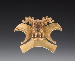 Dubbel vogelkop figuur hanger, c. 1000-1500 (gegoten en gehamerd goud)