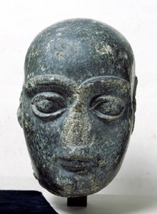 Hoofd van een man, bekend als Gudea met geschoren hoofd, uit Telloh (Oud Girsu) Neo-Sumerisch, c.2120 v.Chr. door Mesopotamian