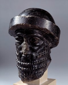 Mesopotamië: hoofd uitgehouwen in dioriet genaamd Hammurabi. Uit Susa