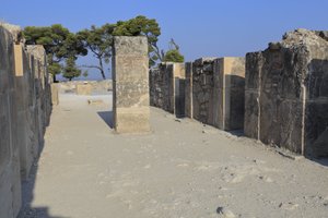 Minoïsch archeologisch terrein van Phaistos. De westelijke magazijnen. door Minoan