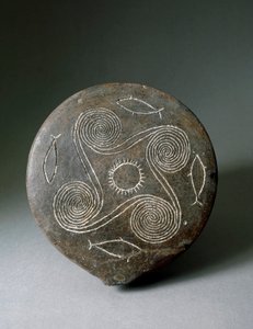 Minoïsche kunst: cirkelvormige schijf van Naxos in terracotta. Minoïsche beschaving. 2400-2000 v.Chr. Athene, Nationaal Archeologisch Museum door Minoan