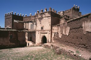Buitenzicht op de Kasbah van Thamiel glaoui