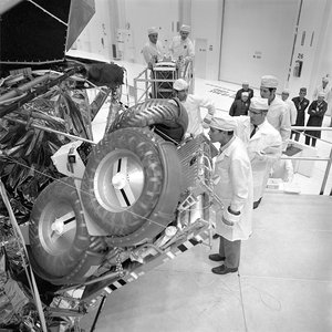 Apollo 16 - NASA, 1971 door NASA Images