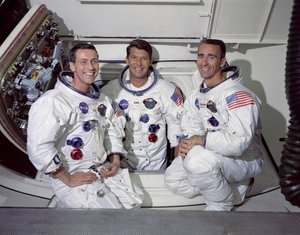 Apollo 7 door NASA Images