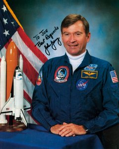 John Watts Young geb. 1930, NASA-astronaut, ca. 1990s