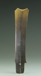 Gespleten beitel (zhang), Qijia Cultuur, ca. 2500-2000 v.Chr. door Neolithic Period Chinese School