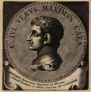Portret van Romeinse keizer Gaius Iulius Verus Maximus door Netherlandish School