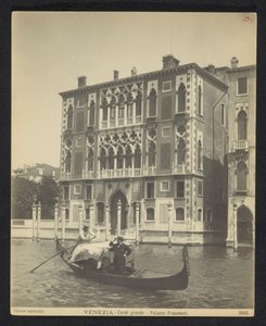 Exterieur van het Palazzo Cavalli-Franchetti te Venetië