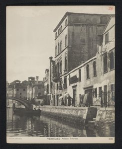 Exterieur van het woonhuis van Tintoretto te Venetië door Neue Photographische Gesellschaft