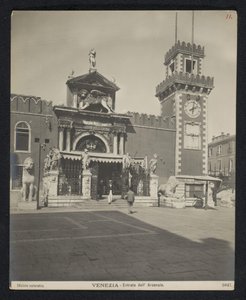 Porta Magna van het Arsenaal van Venetië door Neue Photographische Gesellschaft