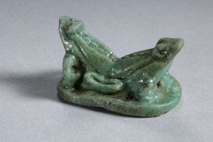 Scarabee van twee samengevoegde kikkers, 18e-19e Dynastie, 1540-1186 v.Chr. (faience)