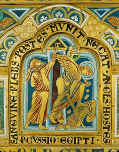 De tiende plaag van Egypte: de Israëlieten beschilderen hun deurposten met het bloed van het paaslam ... (emaille op verguld koper) door Nicholas of Verdun