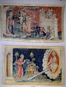 Wandtapijt van de Openbaring (1373-1383), nr. 72: Satan belegerd de stad. Nr. 74: Sint Jan voor Christus. Wandtapijt door Nicolas Bataille (1330-1405)