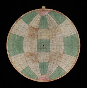 Astrolabium, detail van een plaat met een projectie van Frijus